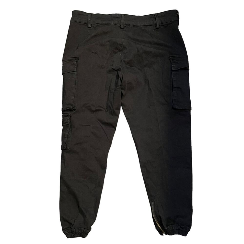 Fashion Nova Black Kalley Cargo Pants Size 2X NWT - Picture 4 of 7